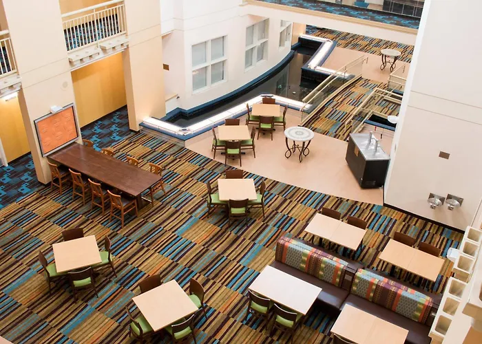 Fairfield Inn & Suites Oakland Hayward