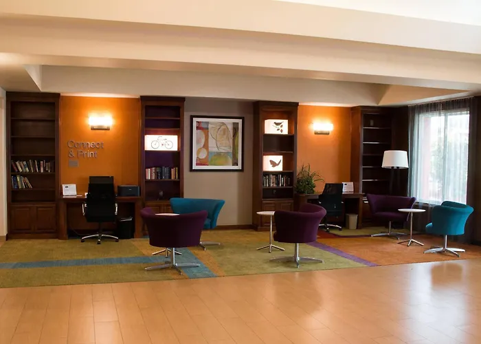 Fairfield Inn & Suites Oakland Hayward