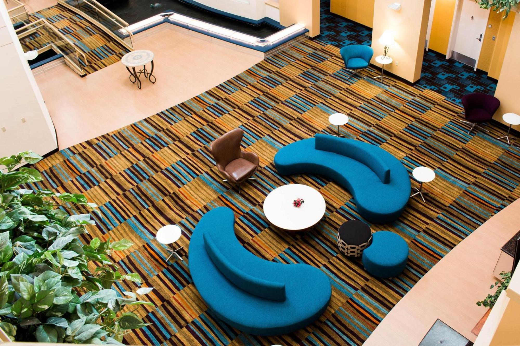 Hotel Fairfield & Oakland 3*